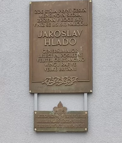 Pamětní deska Jaroslava Hlaďa
